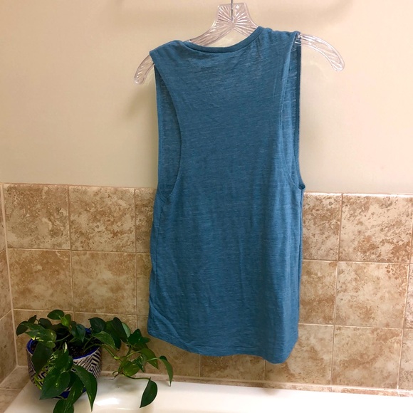 Blue “Id Hike That” sleeveless shirt - Picture 2 of 2